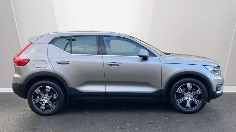 Volvo Xc40 2.0 B4P Inscription 5dr AWD Auto Petrol Estate